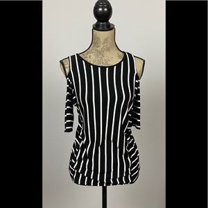 Cable & Gauge Black and white striped top